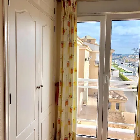 Apartment Rosaleda 1 *
